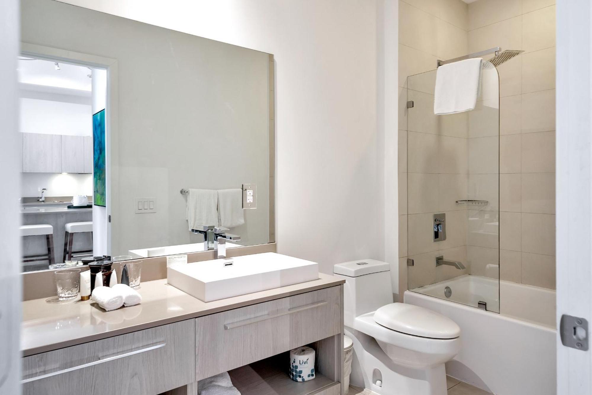 203-1Br/1Ba At The Beach Gem! Lux Amenities! ハリウッド エクステリア 写真